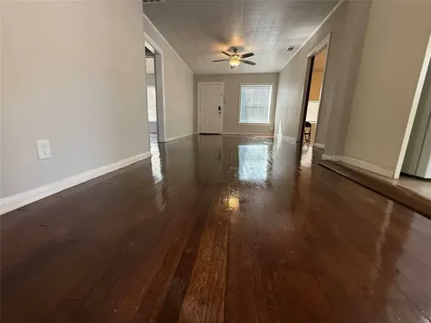 7607 Hemlock Street Houston TX 77012