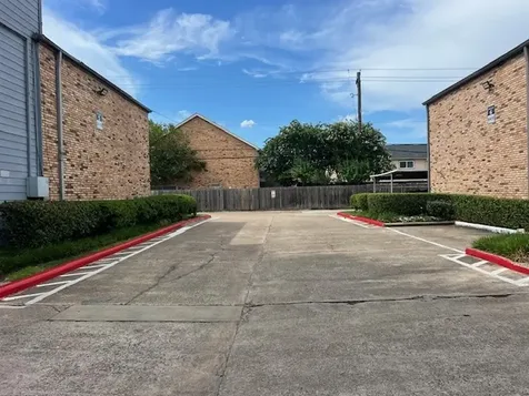 6202 Skyline Drive 22 Houston TX 77057