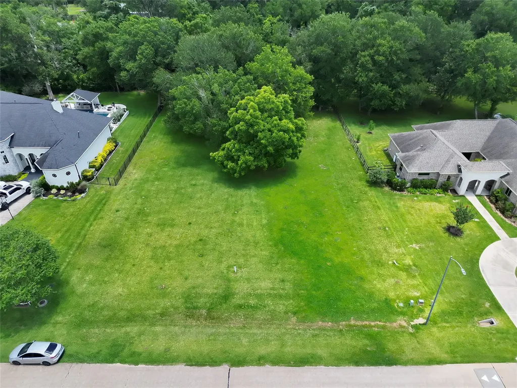 32915 Whitburn Trail Weston Lakes TX 77441