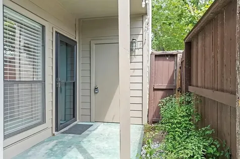 1100 Augusta Drive 3 Houston TX 77057
