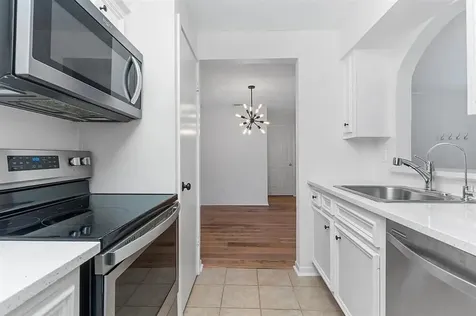 1100 Augusta Drive 3 Houston TX 77057