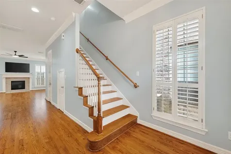 5835 Val Verde Street Houston TX 77057