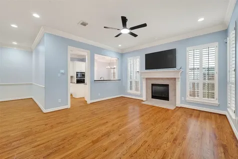 5835 Val Verde Street Houston TX 77057