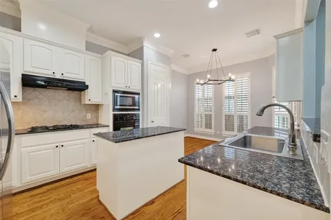 5835 Val Verde Street Houston TX 77057