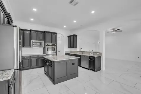 15 Winterhaven Lane Montgomery TX 77356