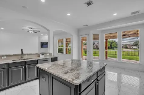 15 Winterhaven Lane Montgomery TX 77356