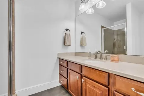 15 Winterhaven Lane Montgomery TX 77356