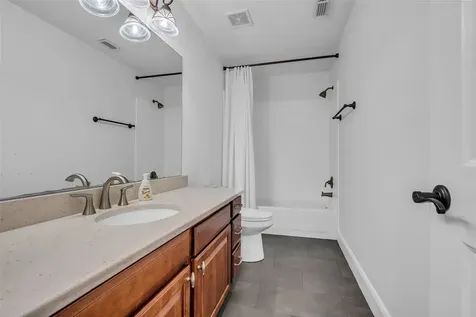 15 Winterhaven Lane Montgomery TX 77356