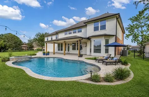 15 Winterhaven Lane Montgomery TX 77356