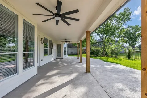 15 Winterhaven Lane Montgomery TX 77356