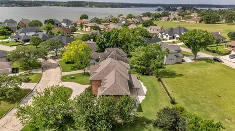 15 Winterhaven Lane Montgomery TX 77356