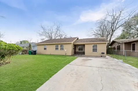 5646 Belmark Street Houston TX 77033