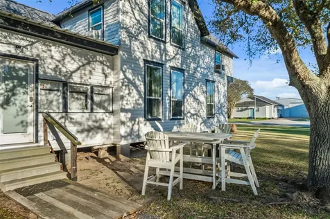 409 Lewis Street Matagorda TX 77414