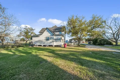 409 Lewis Street Matagorda TX 77414
