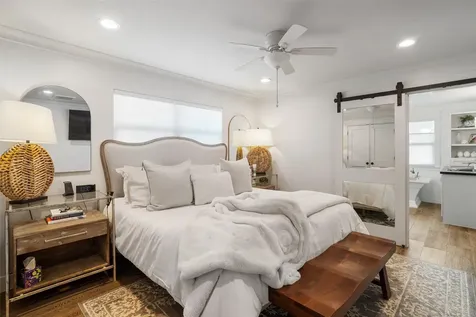 276 Barracuda Street Bayou Vista TX 77563