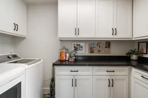 276 Barracuda Street Bayou Vista TX 77563
