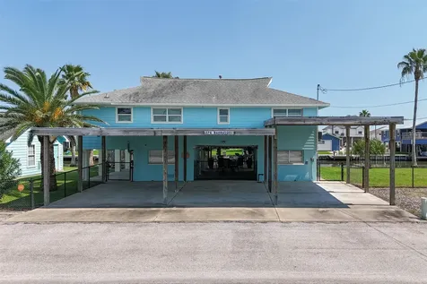 276 Barracuda Street Bayou Vista TX 77563