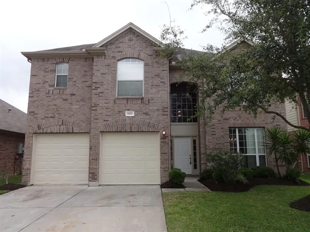 2807 Edgewick Elm Street Fresno TX 77545