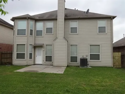 2807 Edgewick Elm Street Fresno TX 77545