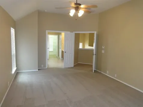 2807 Edgewick Elm Street Fresno TX 77545
