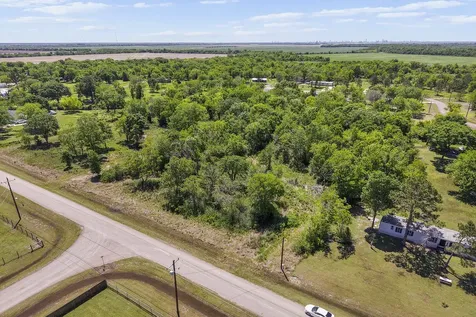 452 County Road 4863 Dayton TX 77535