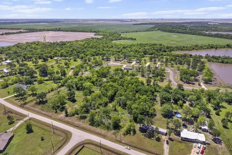 452 County Road 4863 Dayton TX 77535