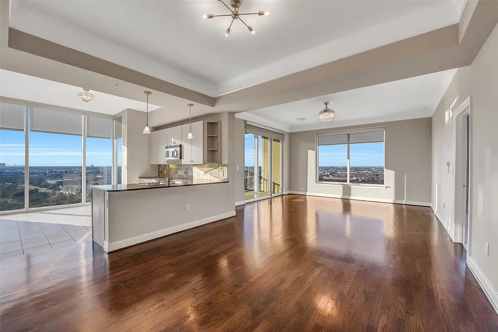 3333 Allen Parkway 1609 Houston TX 77019