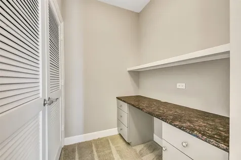 3333 Allen Parkway 1609 Houston TX 77019