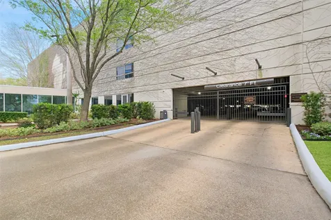 3333 Allen Parkway 1609 Houston TX 77019
