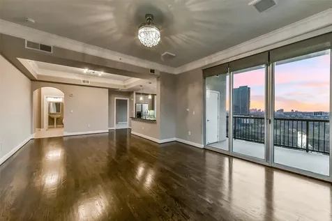 3333 Allen Parkway 1609 Houston TX 77019