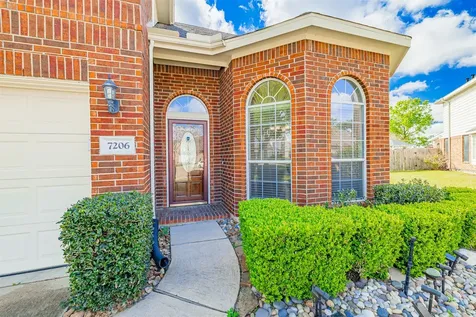 7206 Sheffield Falls Court Houston TX 77095