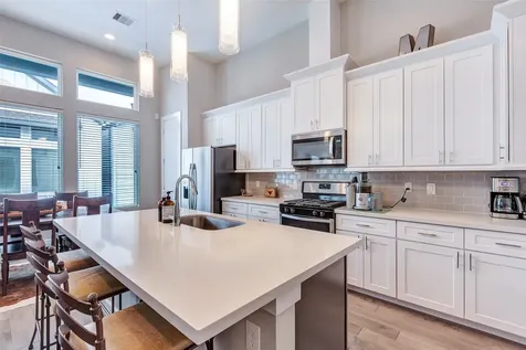 4450 W Tidwell Road C Houston TX 77091