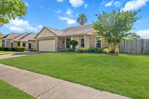 2717 Hot Springs Drive Pearland TX 77584