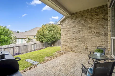 4855 Bayou St John Conroe TX 77304