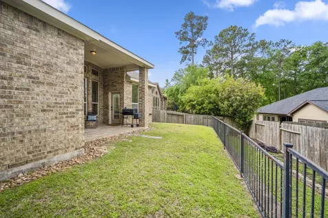 4855 Bayou St John Conroe TX 77304
