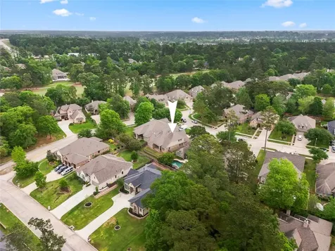 4855 Bayou St John Conroe TX 77304