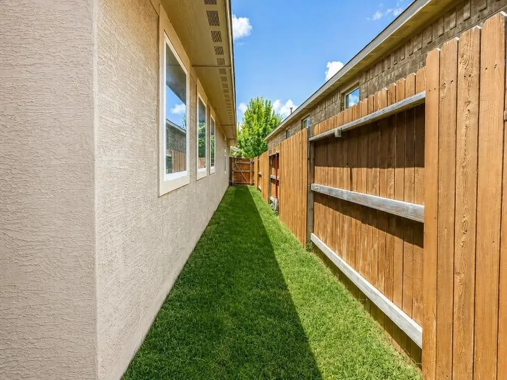 1527 Winans Pass San Antonio TX 78253