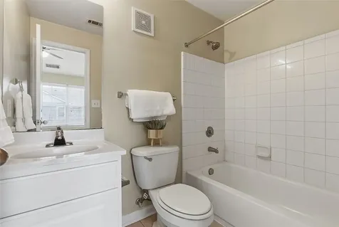 1725 Harvey Mitchell Parkway S 1431 College Station TX 77840