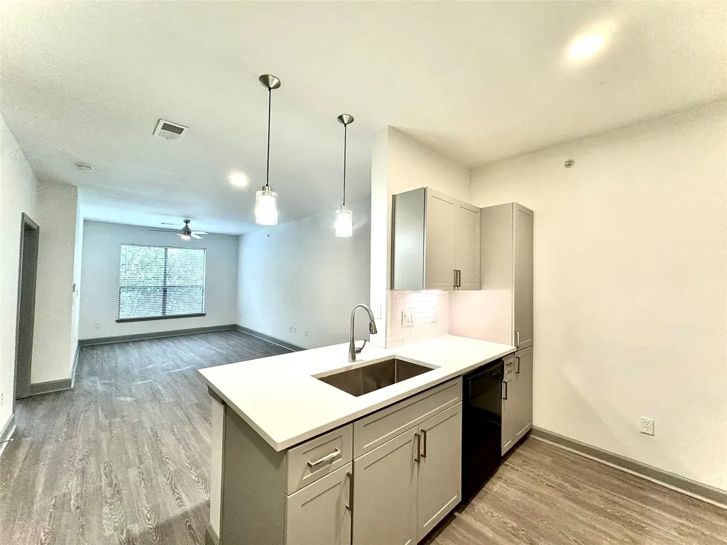3333 Weslayan St Street 2447 Houston TX 77027