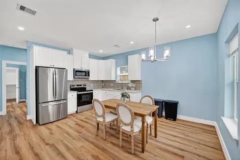307 Neyland Street Houston TX 77022