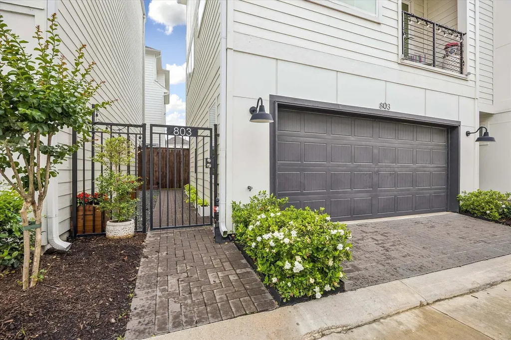 803 Sienna Palm Lane Houston TX 77008