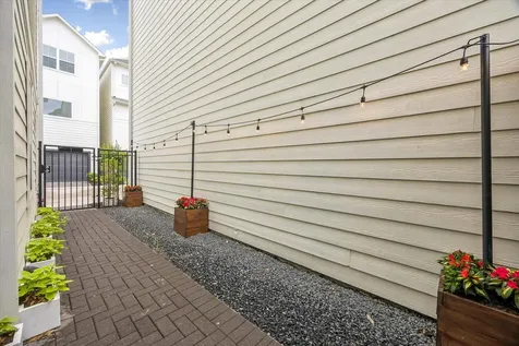 803 Sienna Palm Lane Houston TX 77008