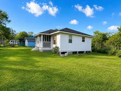 50 Sir Gawain Drive S Bay City TX 77414