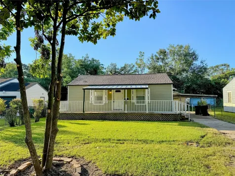 6714 Dillon Street Houston TX 77061