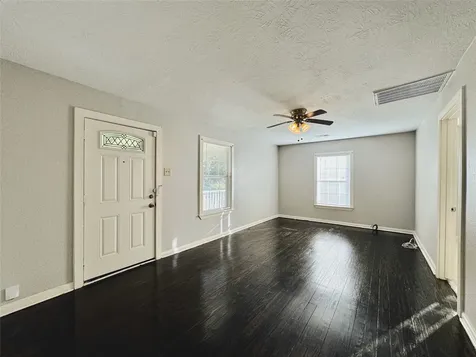 6714 Dillon Street Houston TX 77061