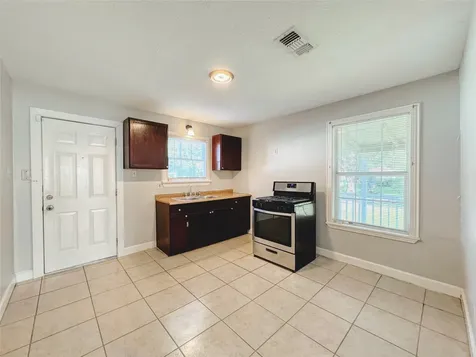 6714 Dillon Street Houston TX 77061