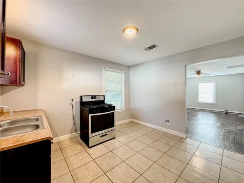 6714 Dillon Street Houston TX 77061