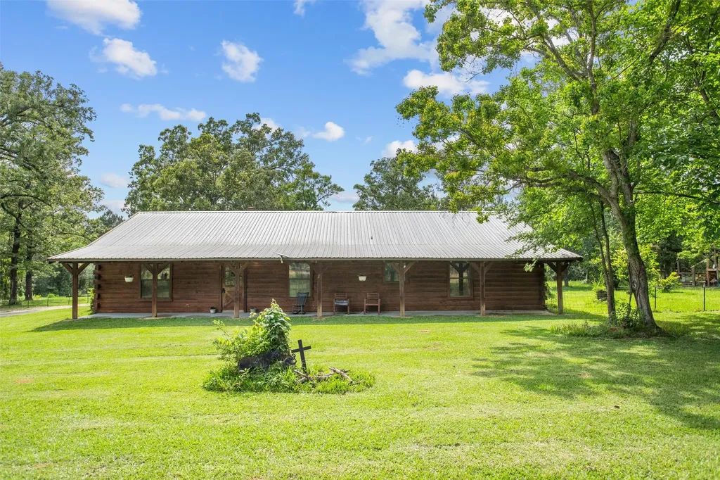 1642 Walker Road Huntington TX 75949