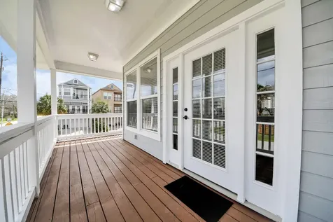 710 Kipp Avenue Kemah TX 77565