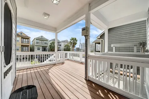 710 Kipp Avenue Kemah TX 77565